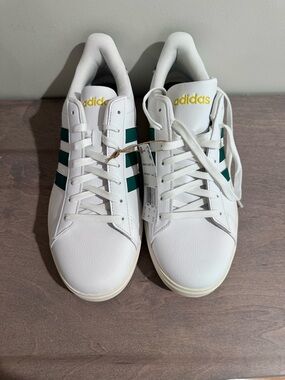 Adidas men’s size 10 Grand Court 2.0 White Sneakers with Green Stripes - NWT